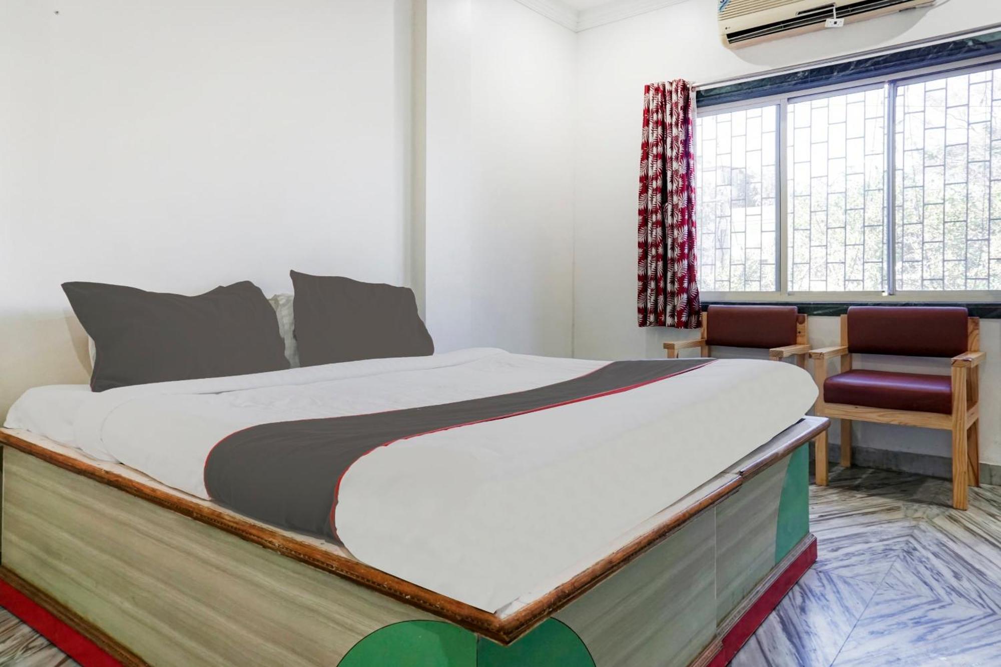 Hotel Collection O Shreya Talegaon Dabhade Esterno foto