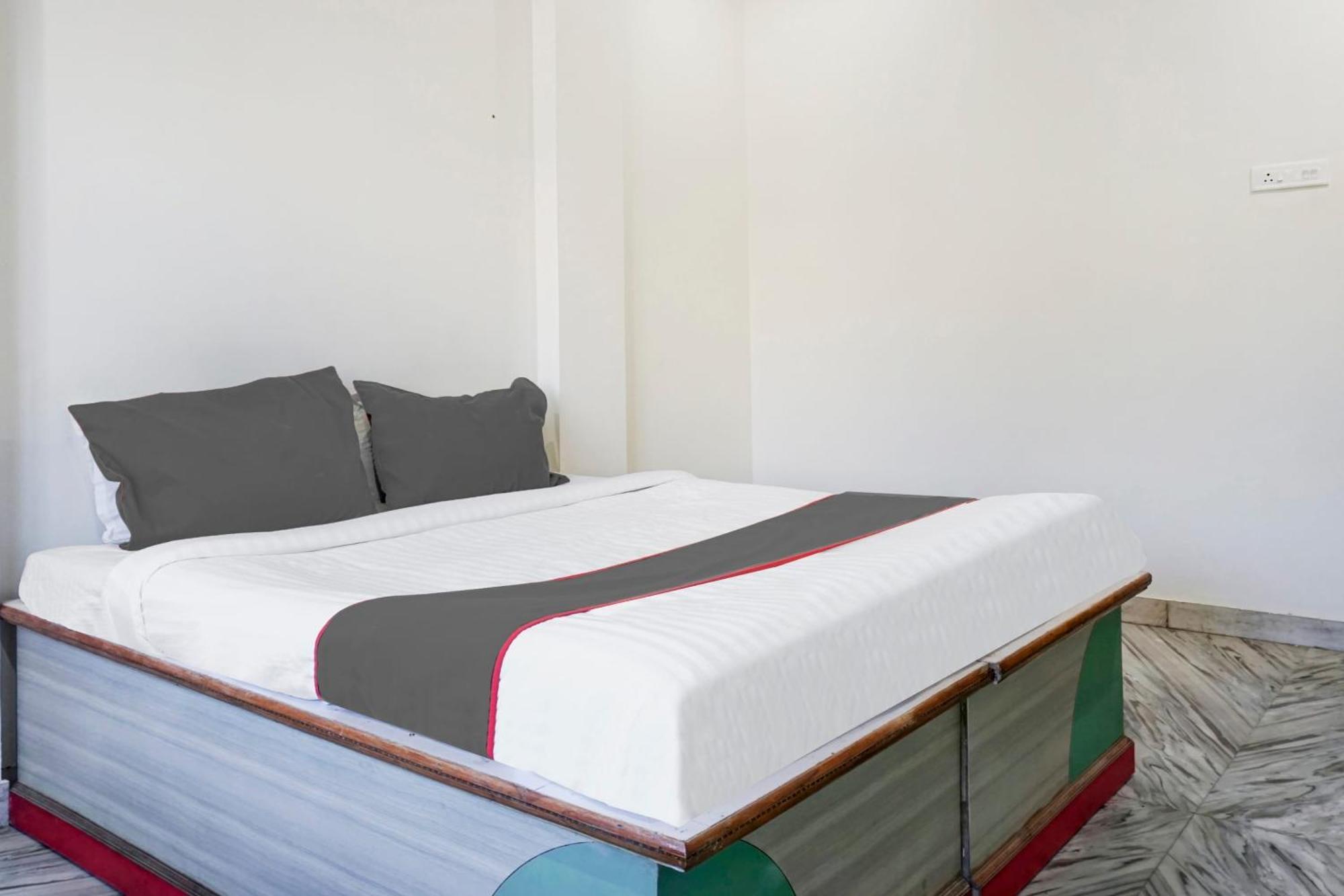 Hotel Collection O Shreya Talegaon Dabhade Esterno foto